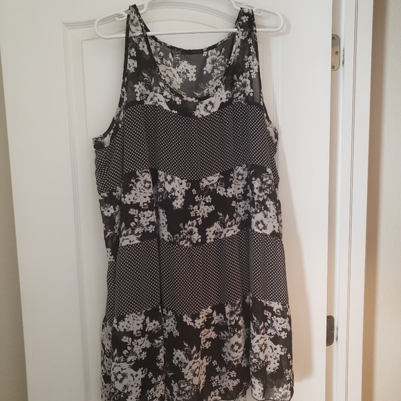 Dresses & Skirts - Sun dress